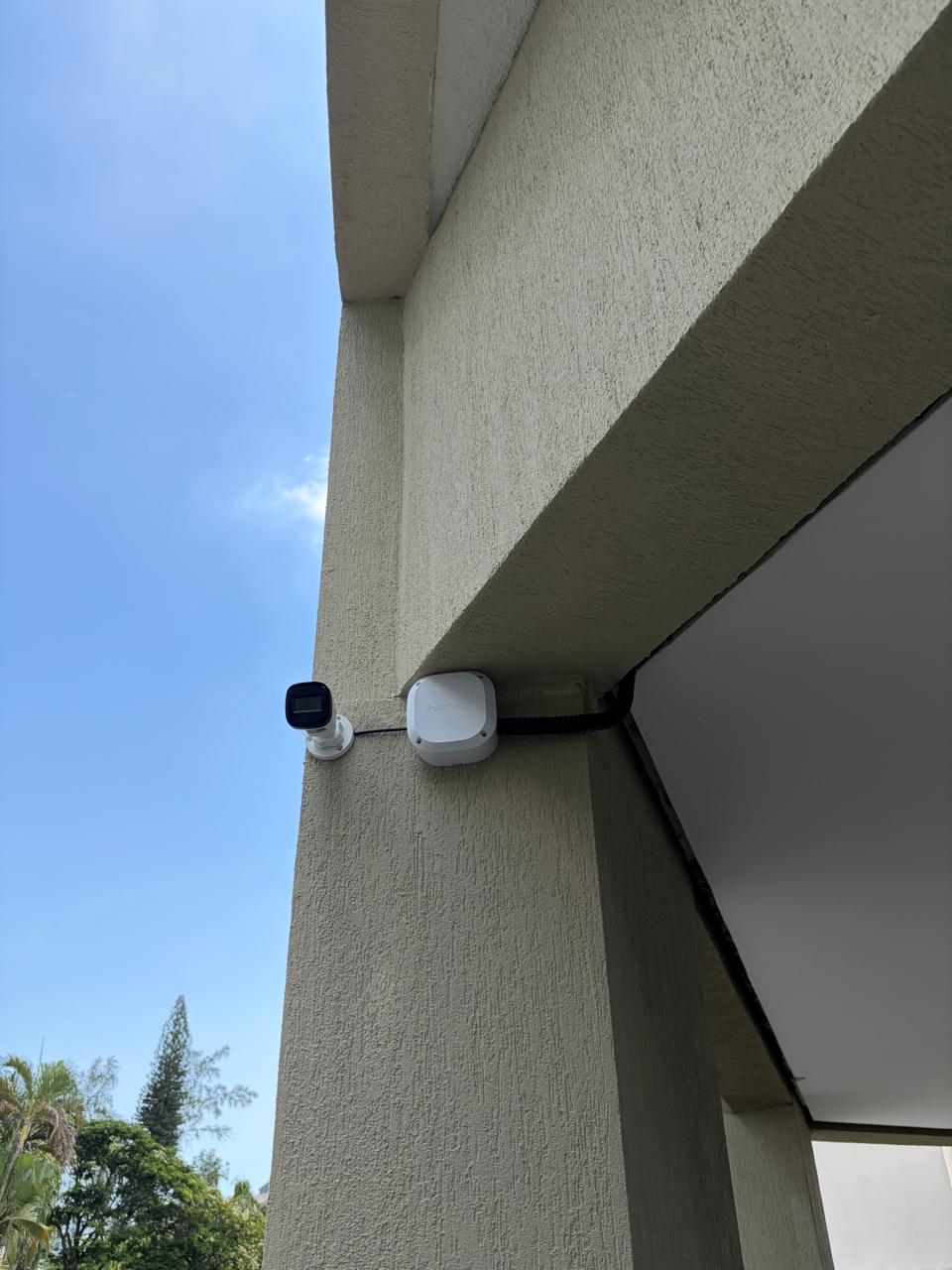 Segurança eletrônica - câmeras e proteção